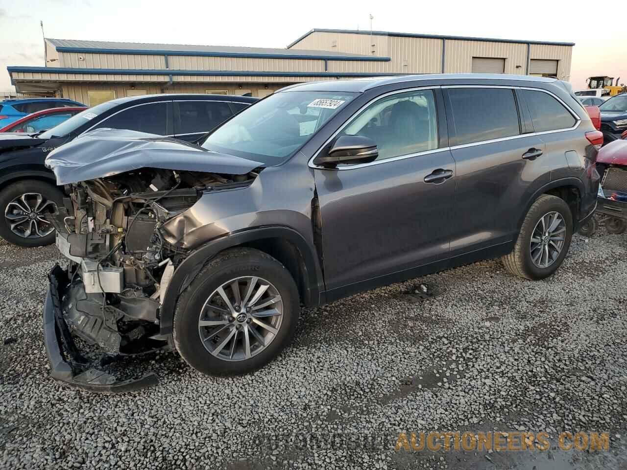 5TDKZRFH6KS551999 TOYOTA HIGHLANDER 2019