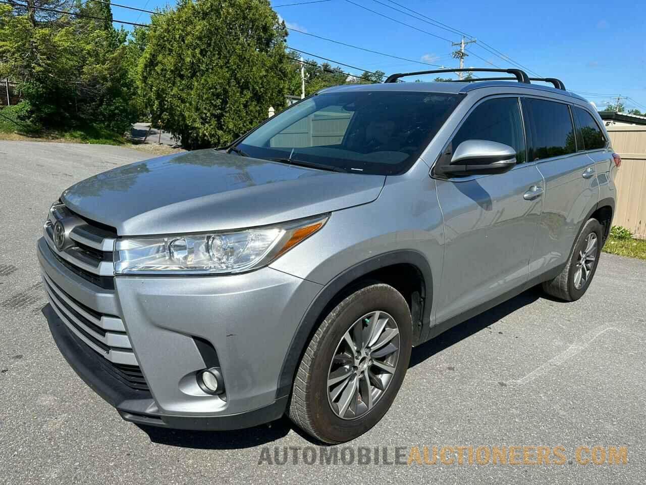 5TDKZRFH6KS555986 TOYOTA HIGHLANDER 2019