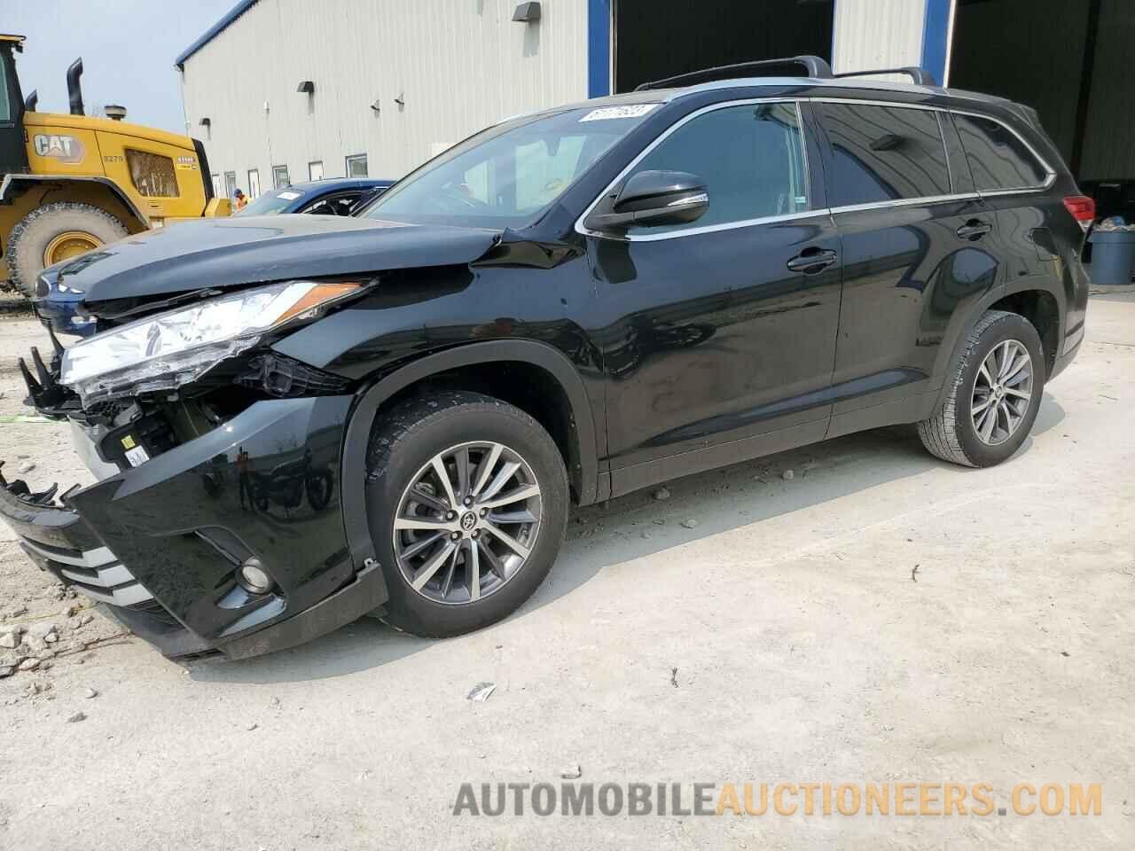 5TDKZRFH6KS560864 TOYOTA HIGHLANDER 2019