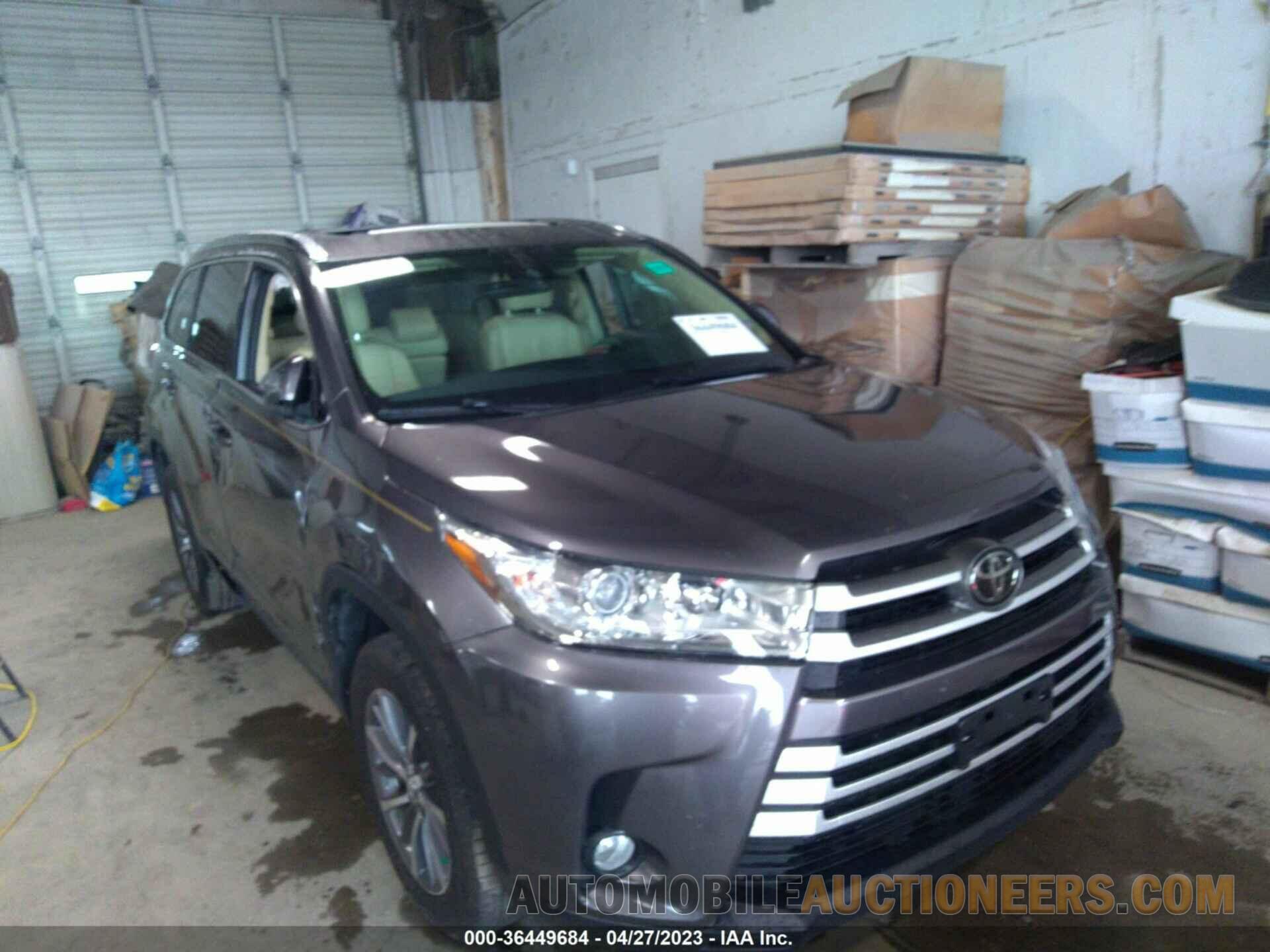 5TDKZRFH6KS562078 TOYOTA HIGHLANDER 2019