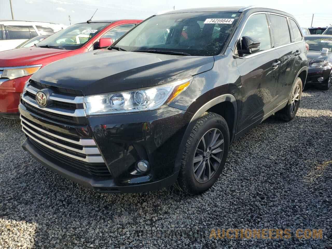 5TDKZRFH6KS568186 TOYOTA HIGHLANDER 2019