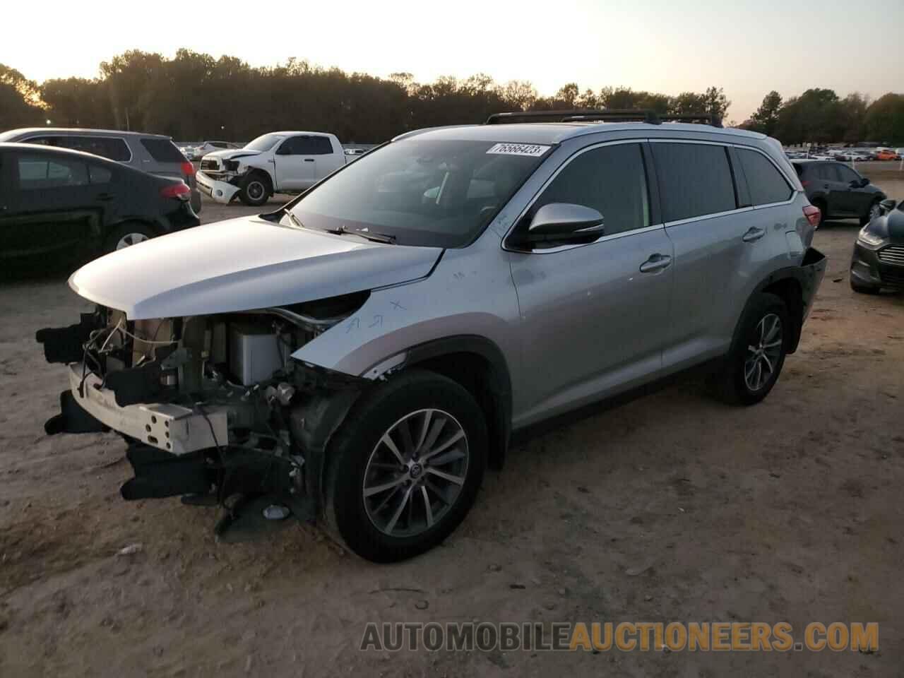 5TDKZRFH6KS569953 TOYOTA HIGHLANDER 2019