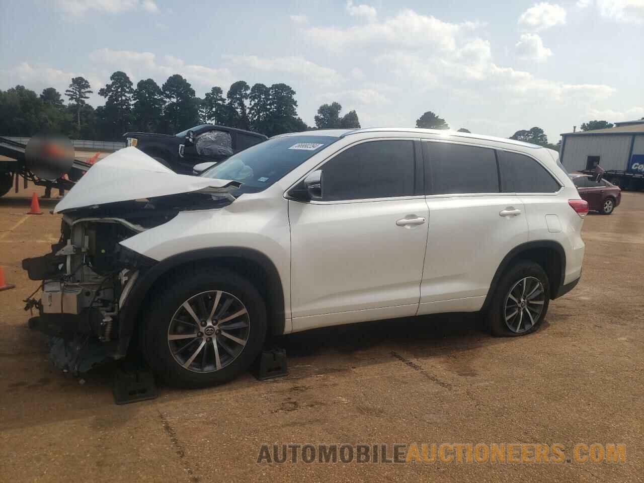 5TDKZRFH7HS510693 TOYOTA HIGHLANDER 2017