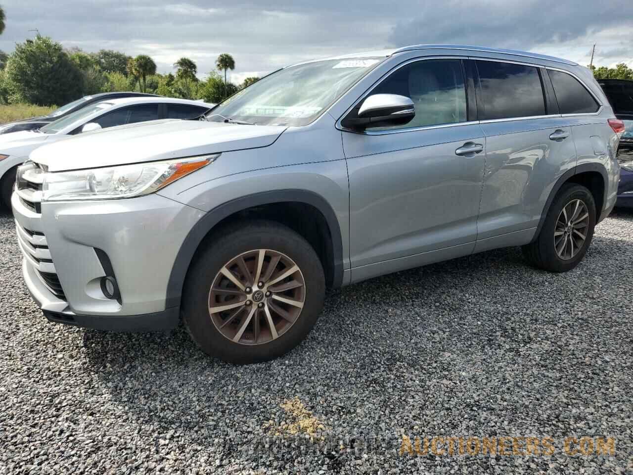 5TDKZRFH7HS513982 TOYOTA HIGHLANDER 2017