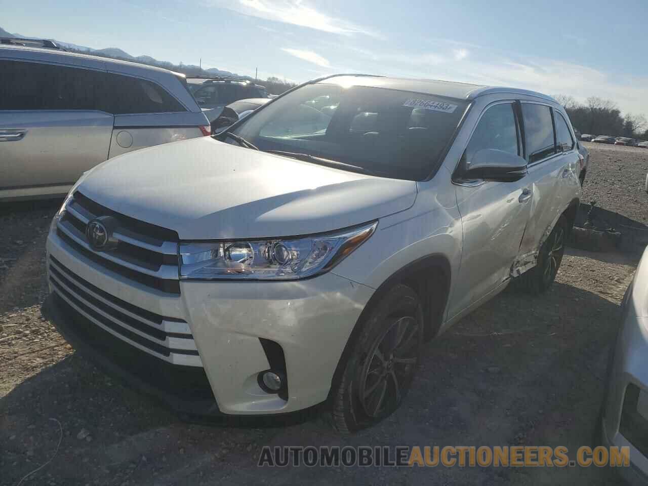 5TDKZRFH7HS514517 TOYOTA HIGHLANDER 2017