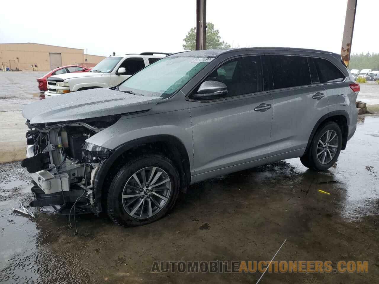 5TDKZRFH7HS525792 TOYOTA HIGHLANDER 2017