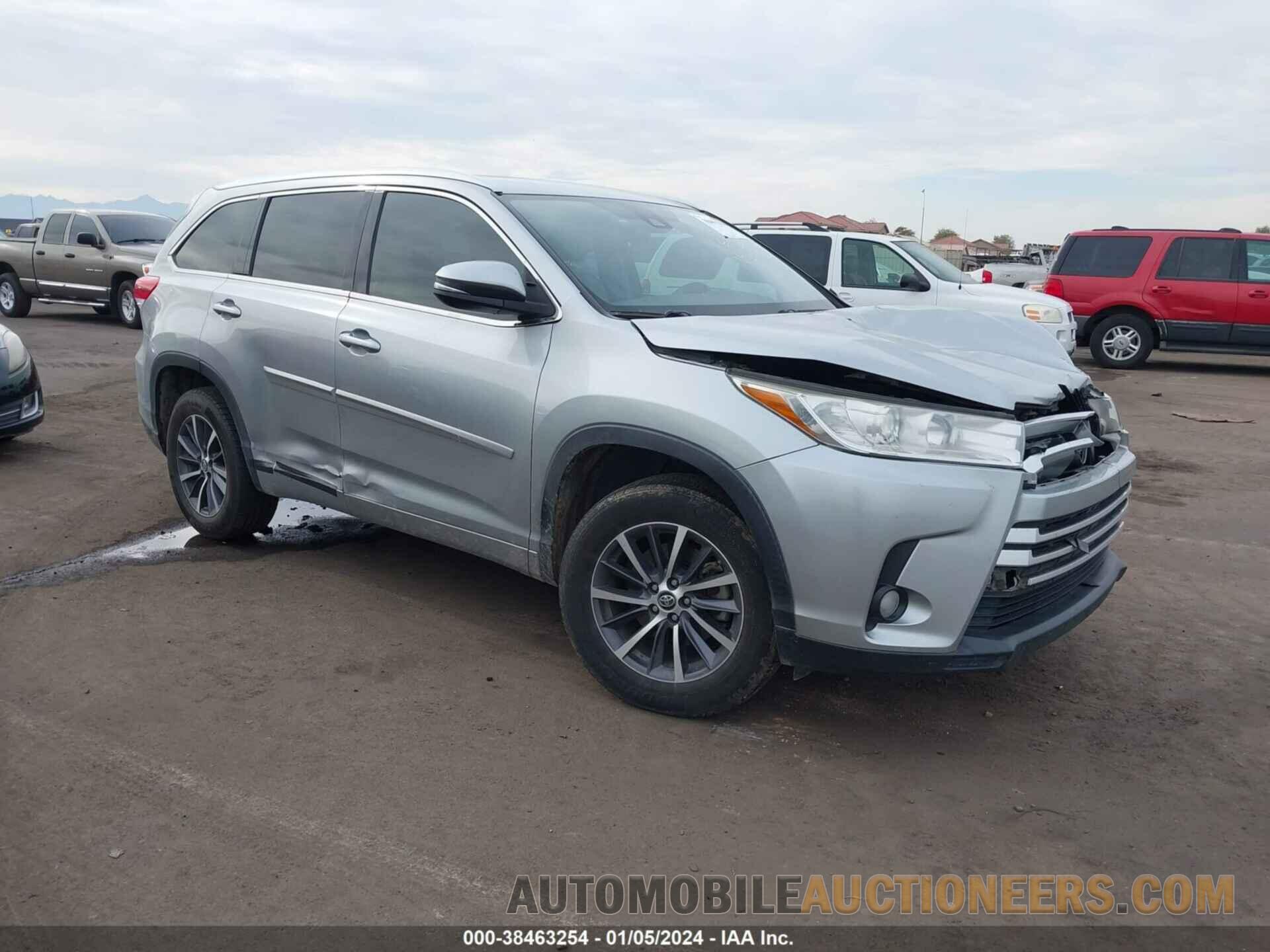 5TDKZRFH7HS526523 TOYOTA HIGHLANDER 2017