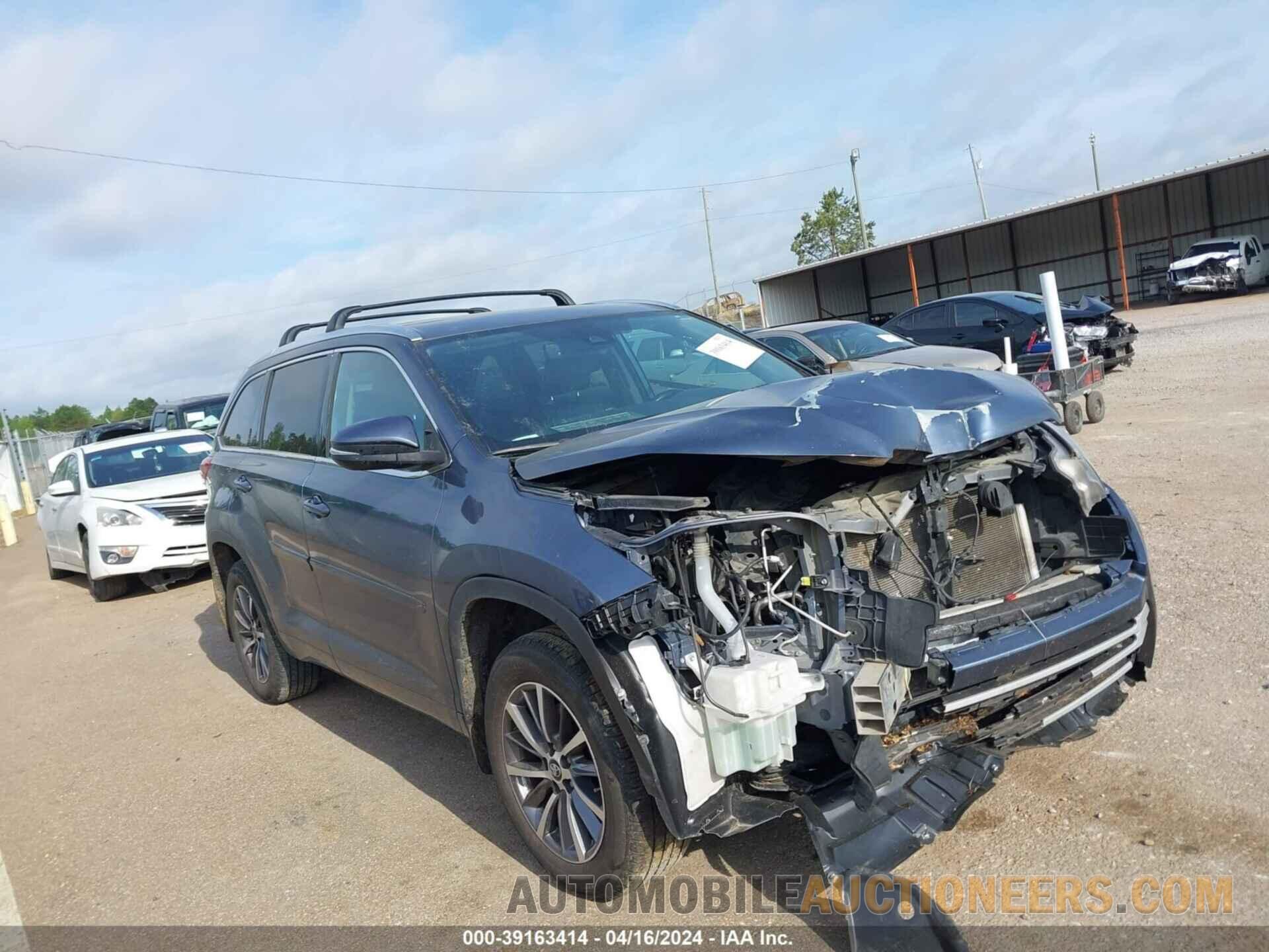 5TDKZRFH7JS256912 TOYOTA HIGHLANDER 2018