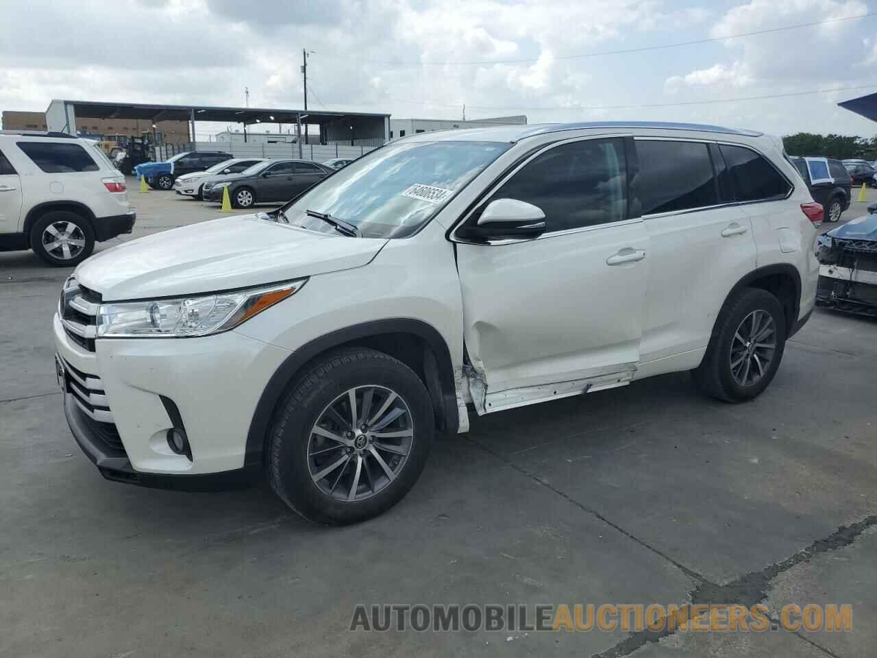 5TDKZRFH7JS283690 TOYOTA HIGHLANDER 2018