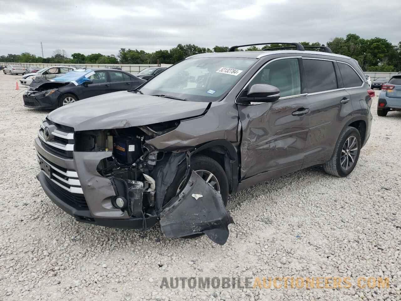 5TDKZRFH7JS284581 TOYOTA HIGHLANDER 2018