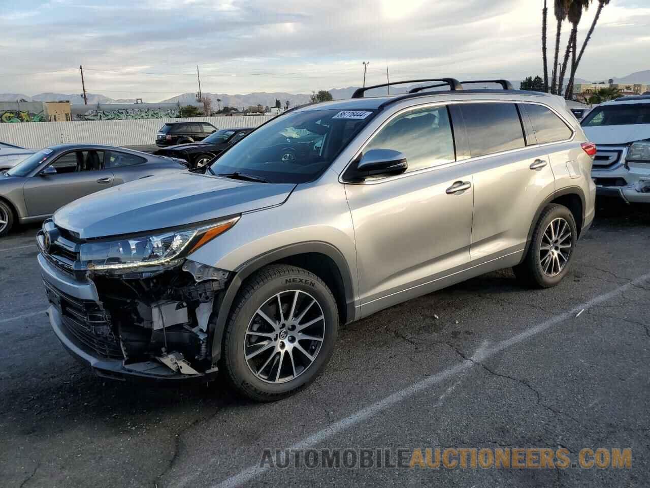 5TDKZRFH7JS537933 TOYOTA HIGHLANDER 2018