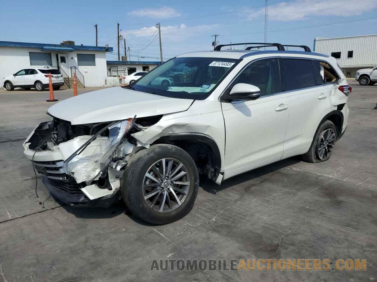 5TDKZRFH7JS541934 TOYOTA HIGHLANDER 2018