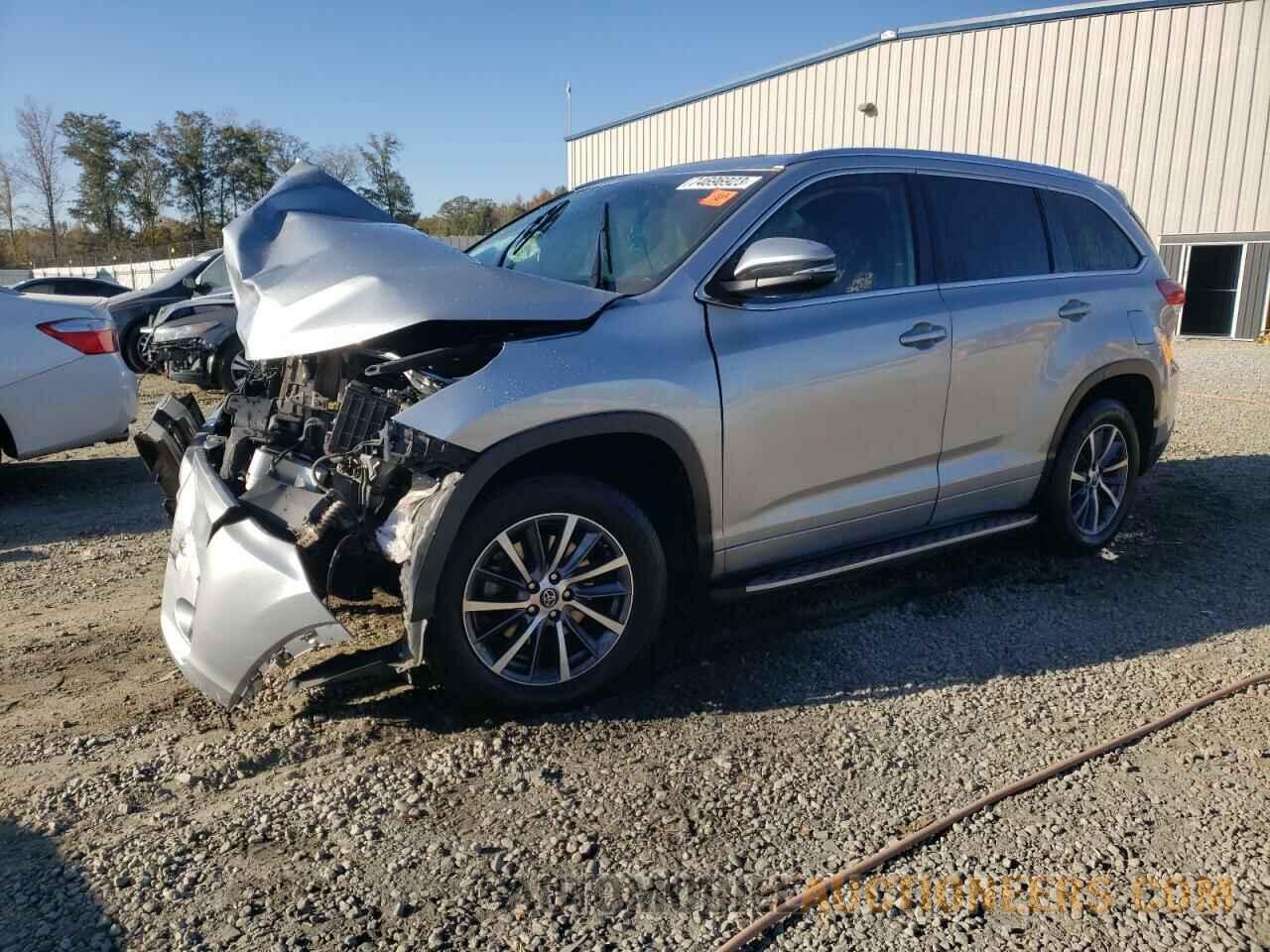 5TDKZRFH7JS547734 TOYOTA HIGHLANDER 2018