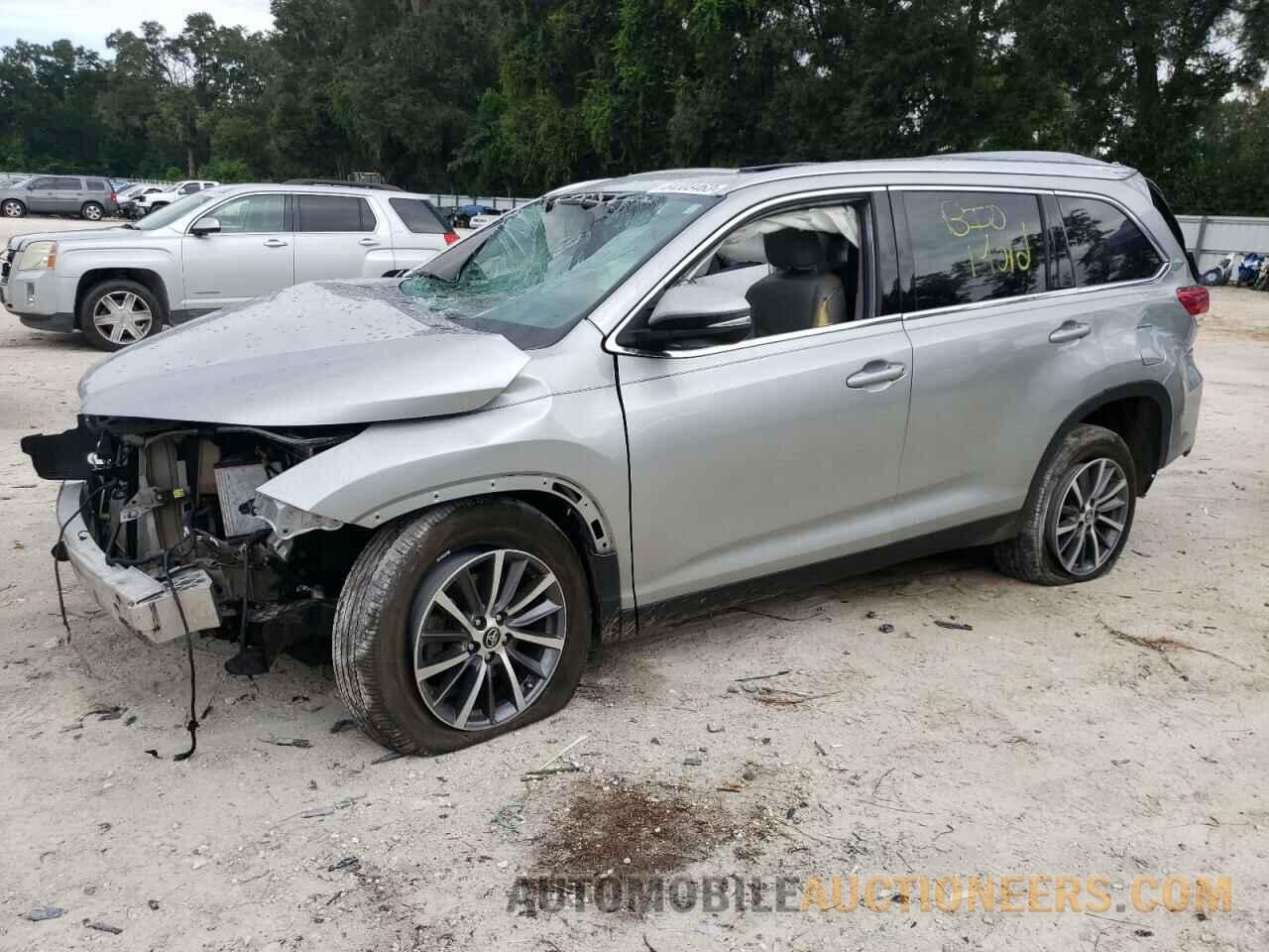 5TDKZRFH7KS358406 TOYOTA HIGHLANDER 2019