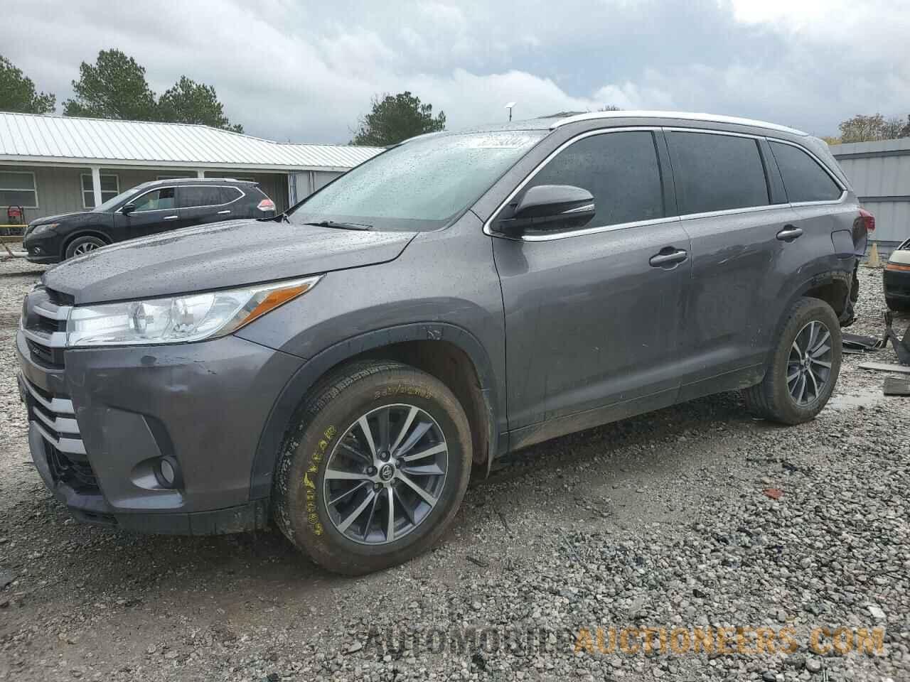 5TDKZRFH7KS551378 TOYOTA HIGHLANDER 2019