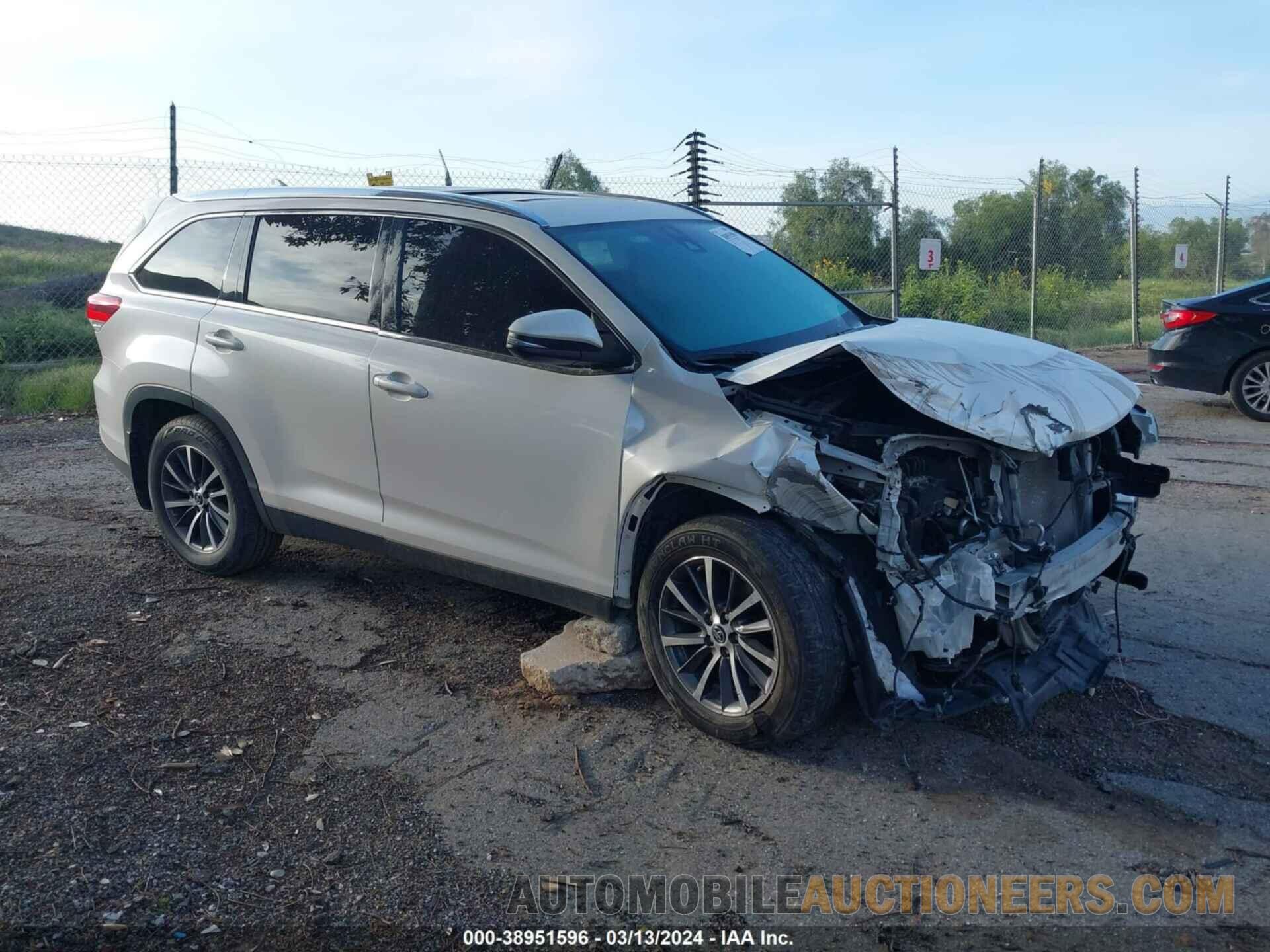 5TDKZRFH7KS571887 TOYOTA HIGHLANDER 2019