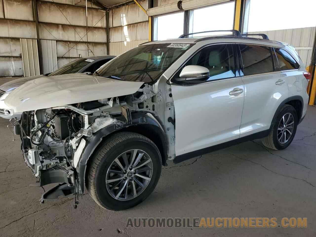 5TDKZRFH7KS575101 TOYOTA HIGHLANDER 2019