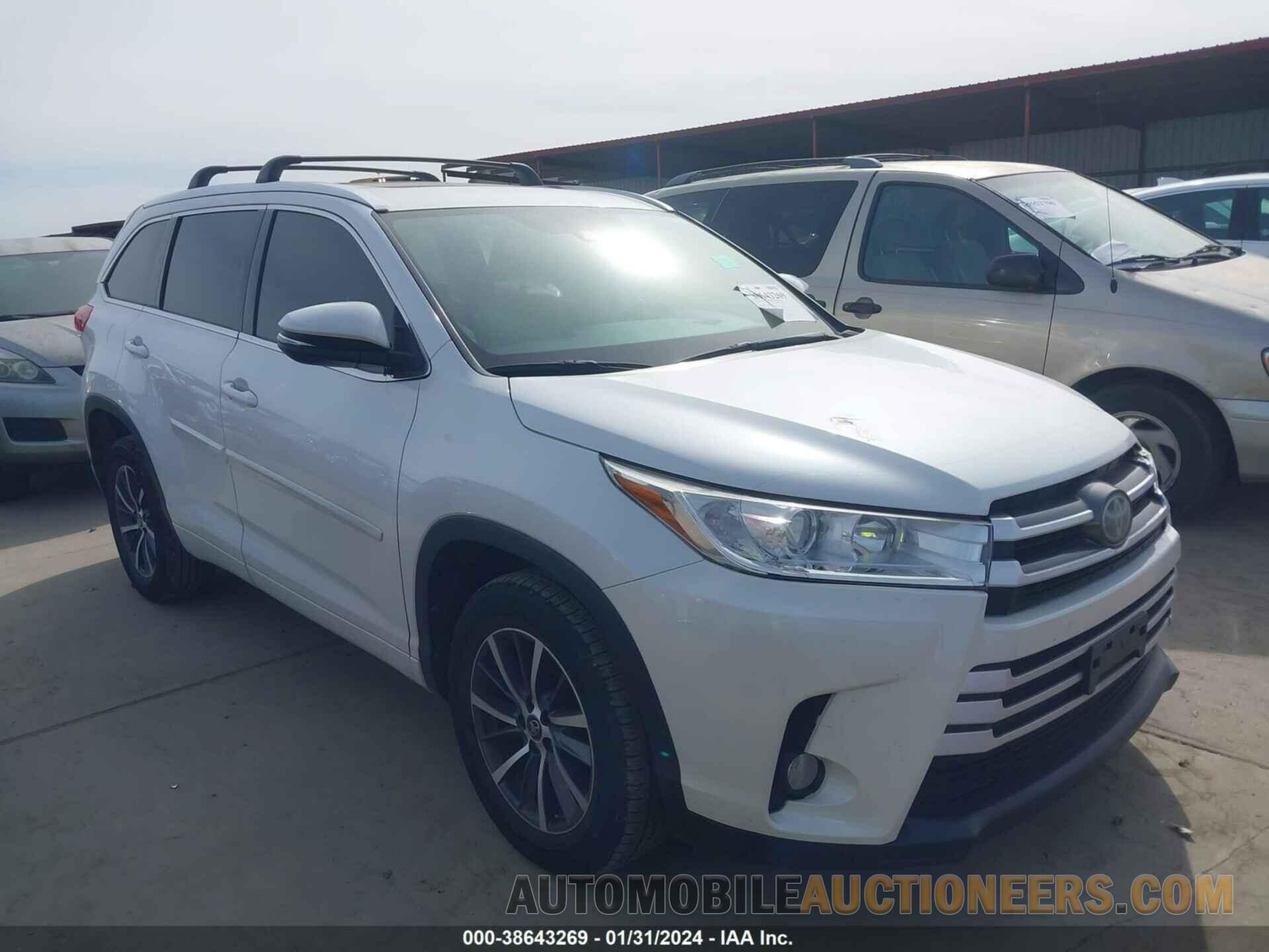 5TDKZRFH8HS195516 TOYOTA HIGHLANDER 2017