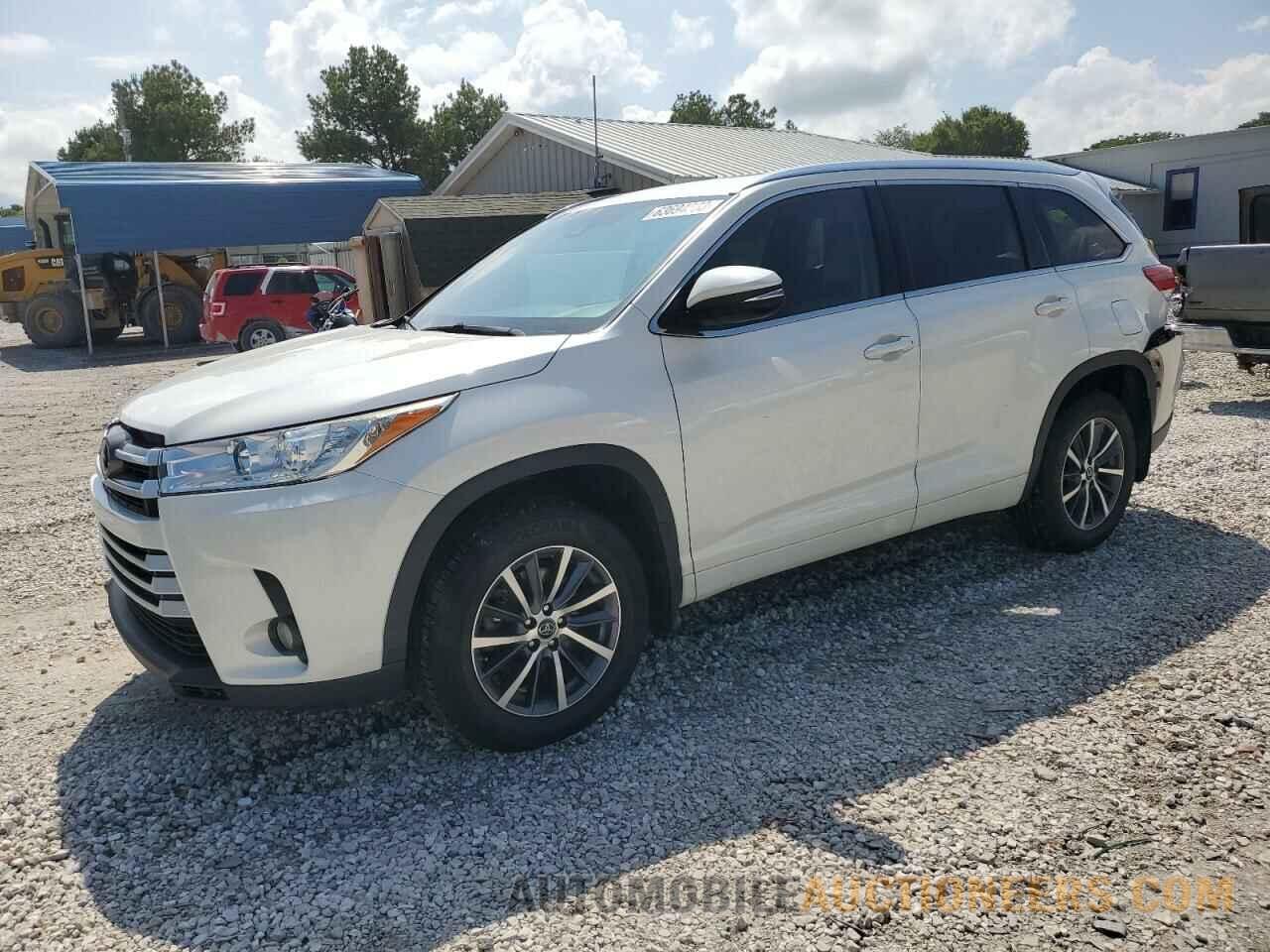 5TDKZRFH8HS517944 TOYOTA HIGHLANDER 2017