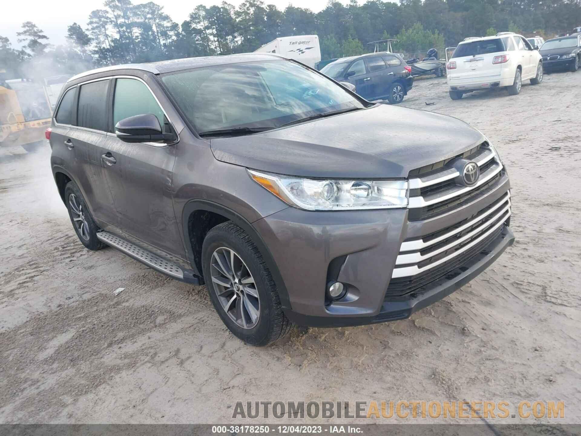 5TDKZRFH8JS526925 TOYOTA HIGHLANDER 2018