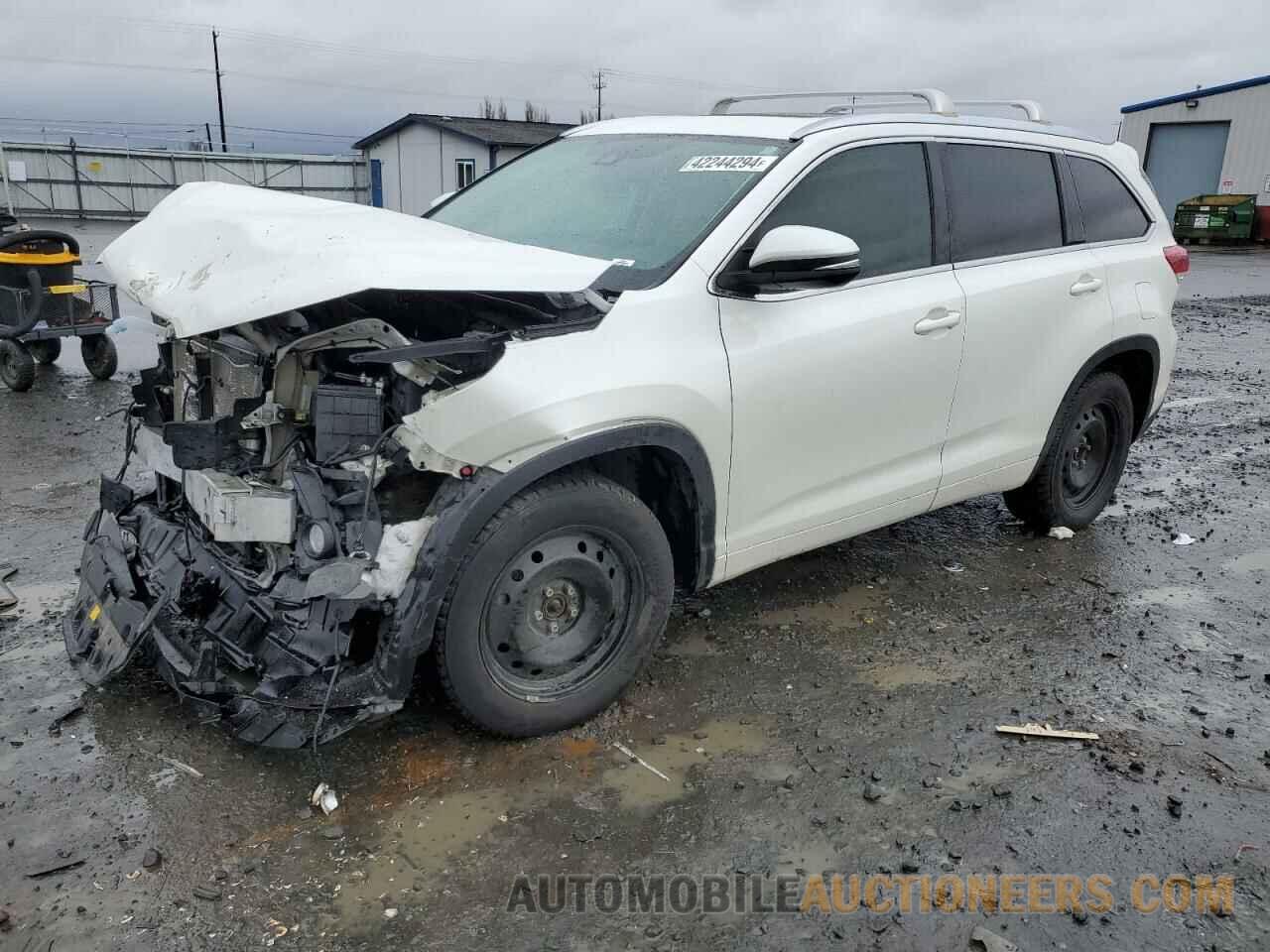 5TDKZRFH8JS538346 TOYOTA HIGHLANDER 2018