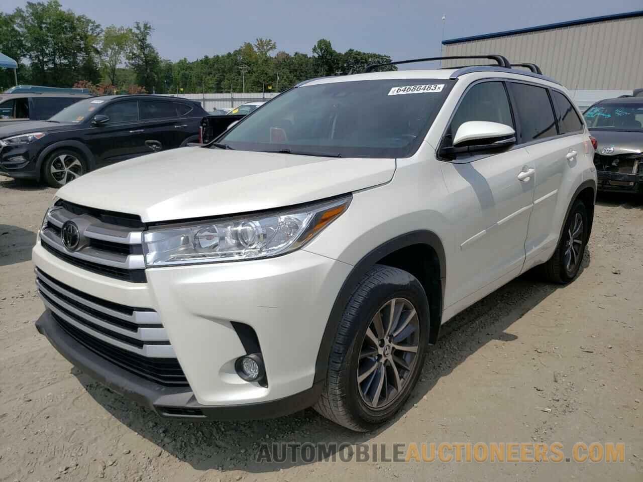 5TDKZRFH8JS547998 TOYOTA HIGHLANDER 2018