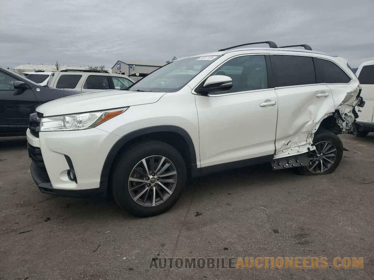 5TDKZRFH8KS339444 TOYOTA HIGHLANDER 2019