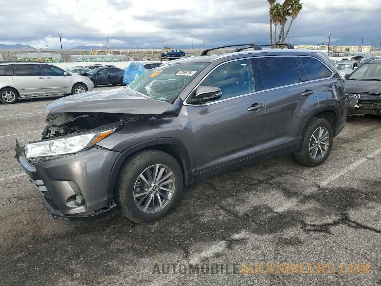 5TDKZRFH8KS553219 TOYOTA HIGHLANDER 2019