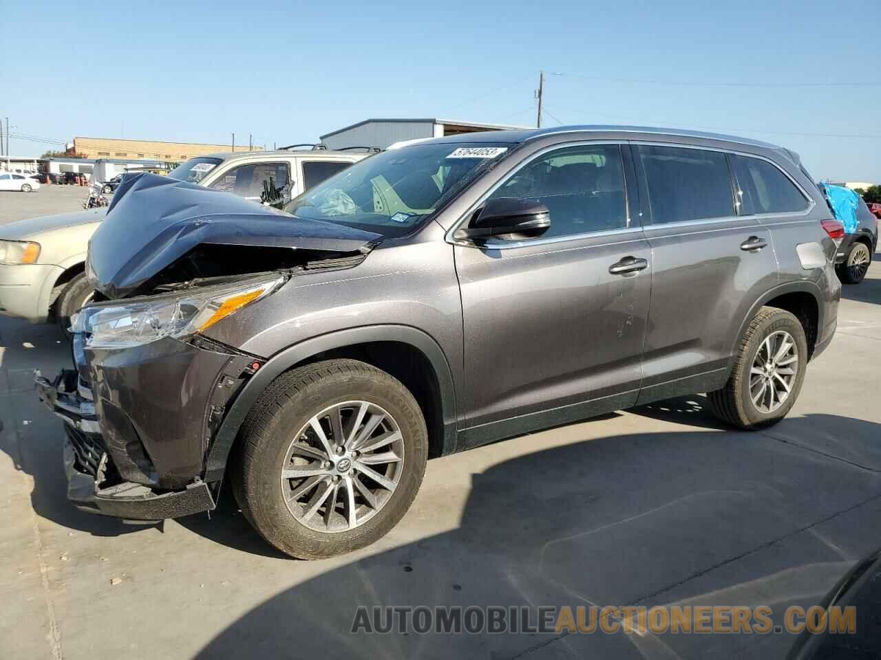 5TDKZRFH8KS553902 TOYOTA HIGHLANDER 2019