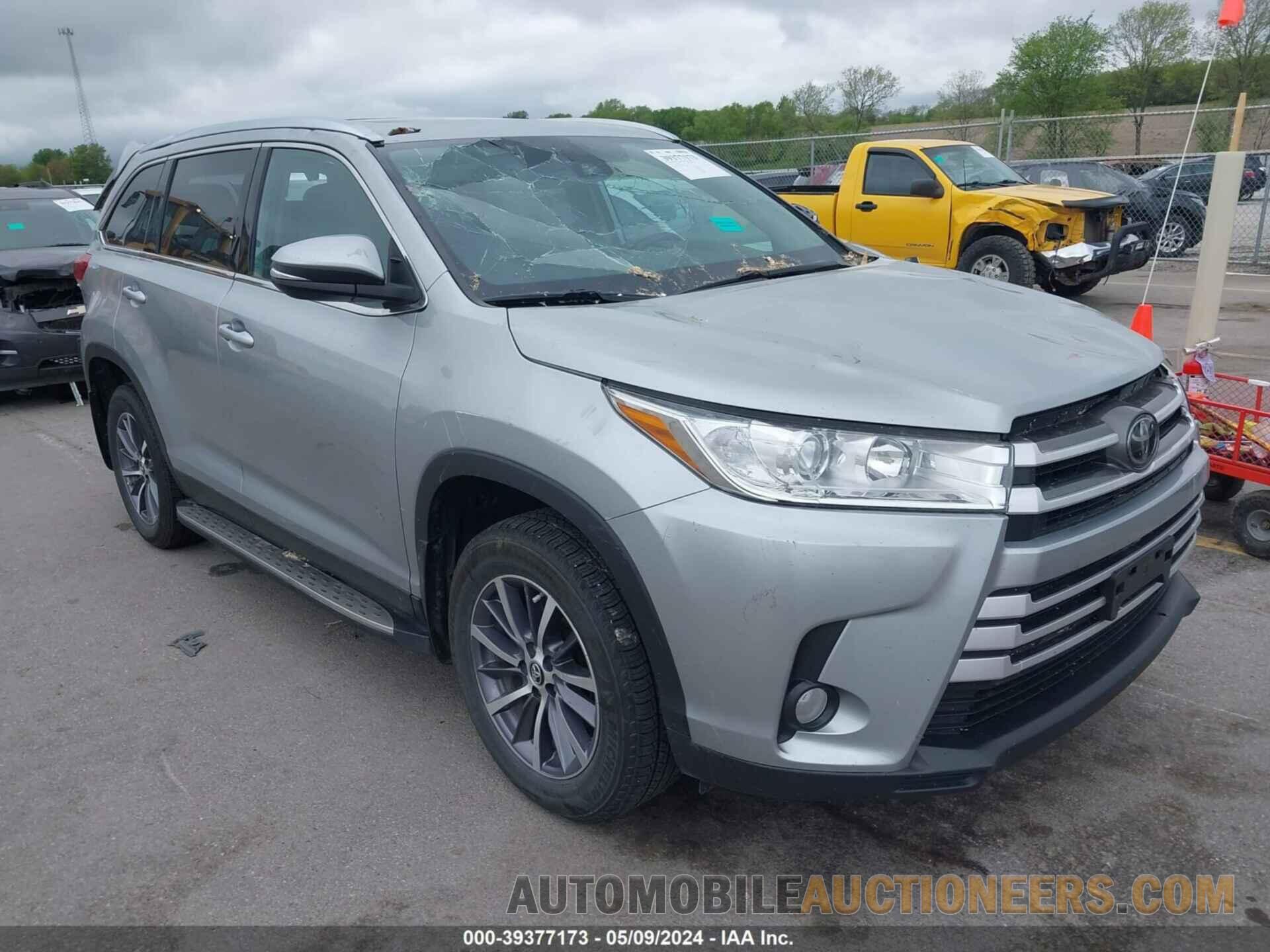 5TDKZRFH8KS555004 TOYOTA HIGHLANDER 2019