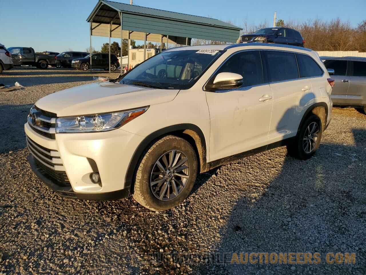 5TDKZRFH8KS573003 TOYOTA HIGHLANDER 2019