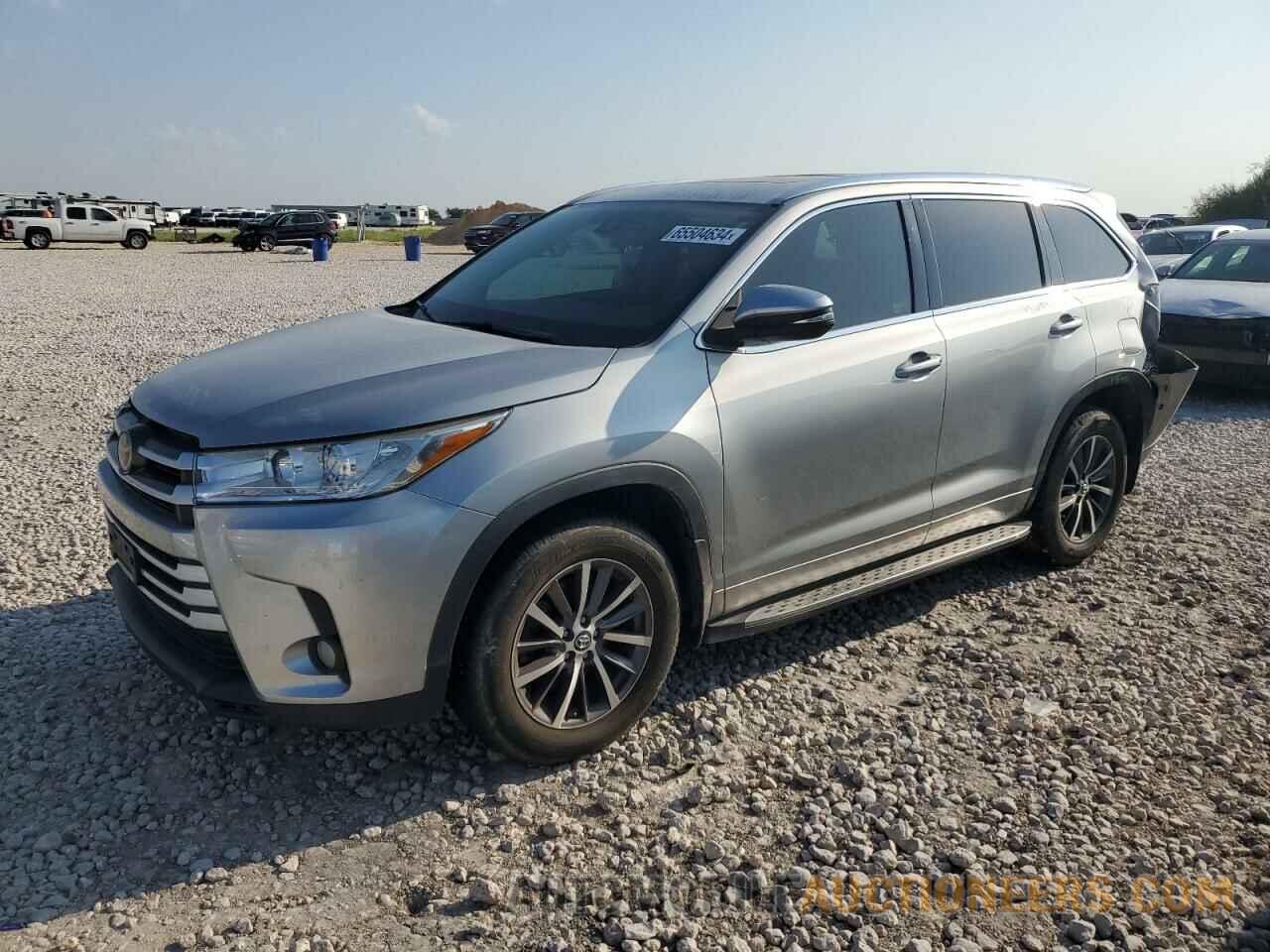 5TDKZRFH9HS192690 TOYOTA HIGHLANDER 2017