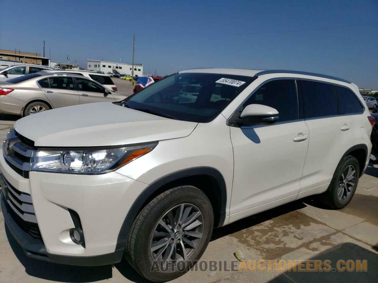 5TDKZRFH9JS246222 TOYOTA HIGHLANDER 2018