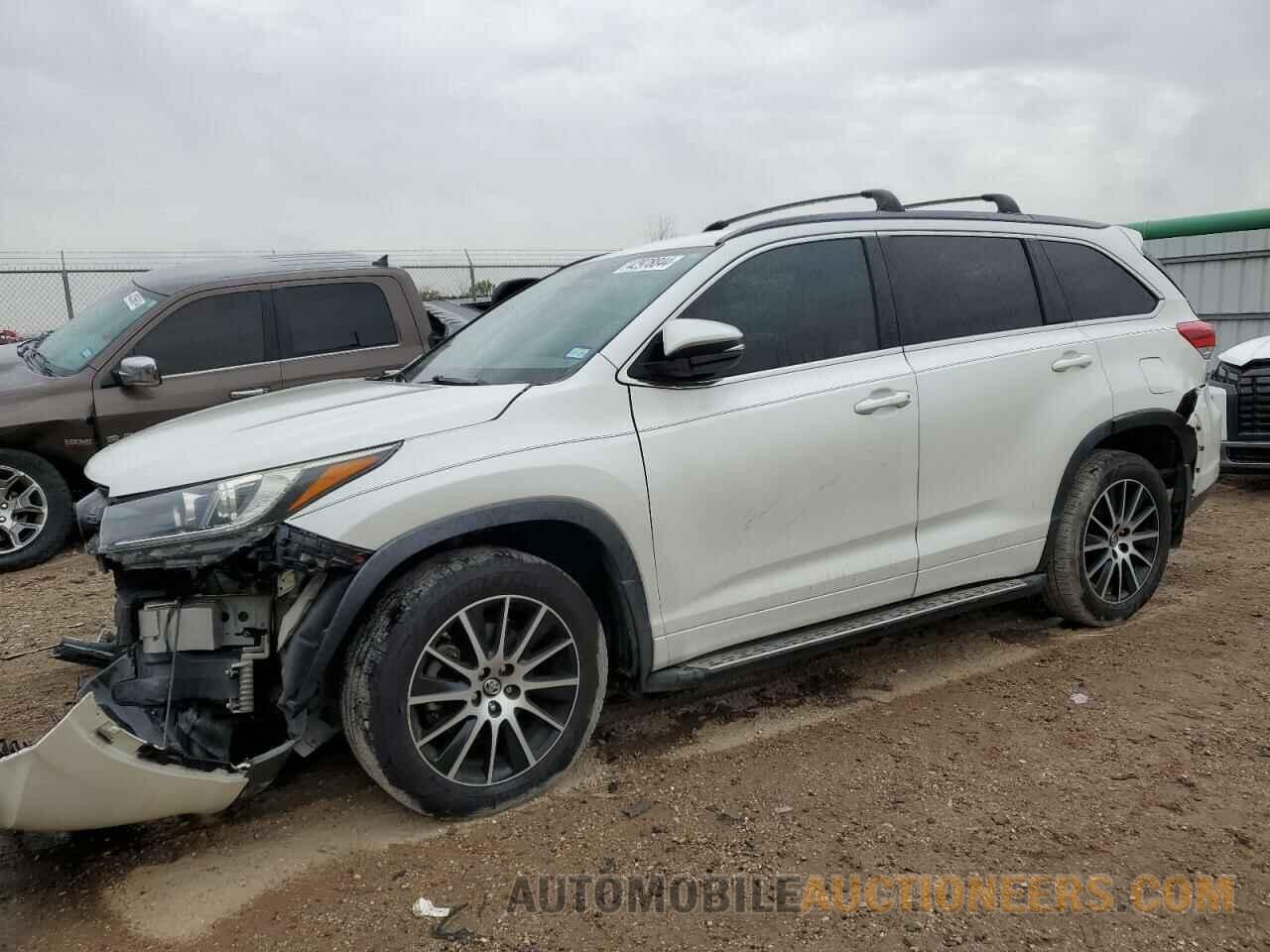 5TDKZRFH9JS529994 TOYOTA HIGHLANDER 2018