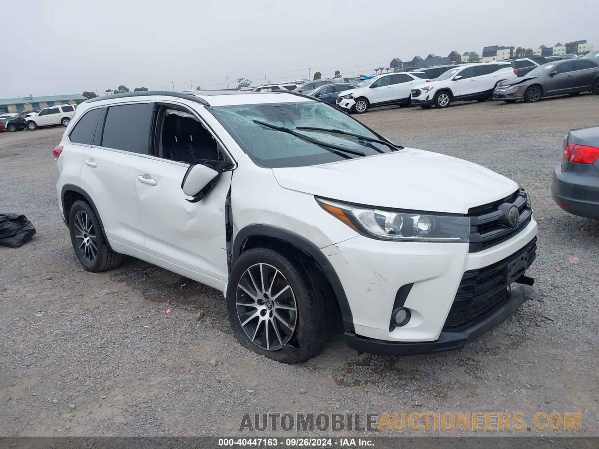 5TDKZRFH9JS531163 TOYOTA HIGHLANDER 2018