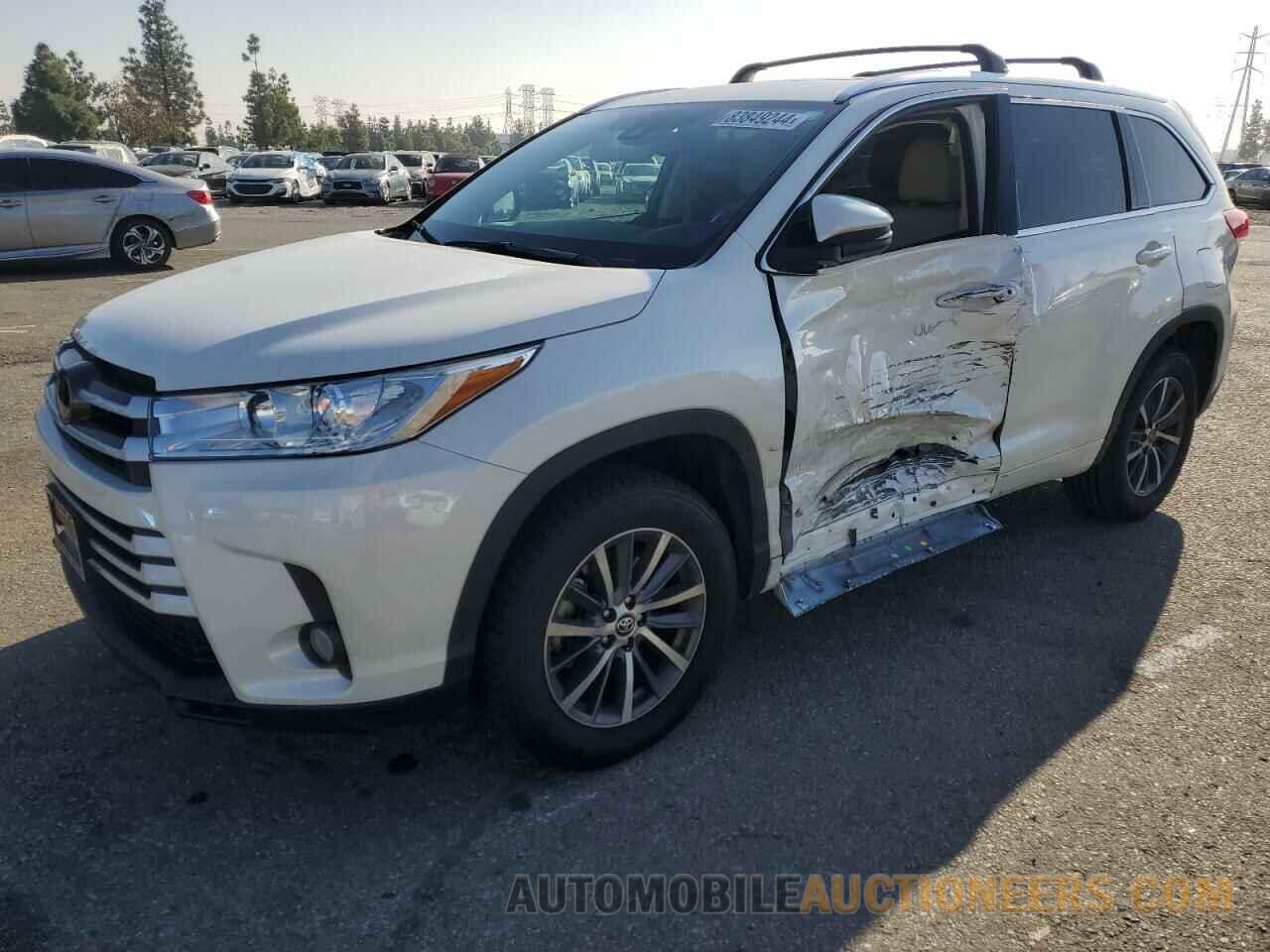 5TDKZRFH9JS532264 TOYOTA HIGHLANDER 2018