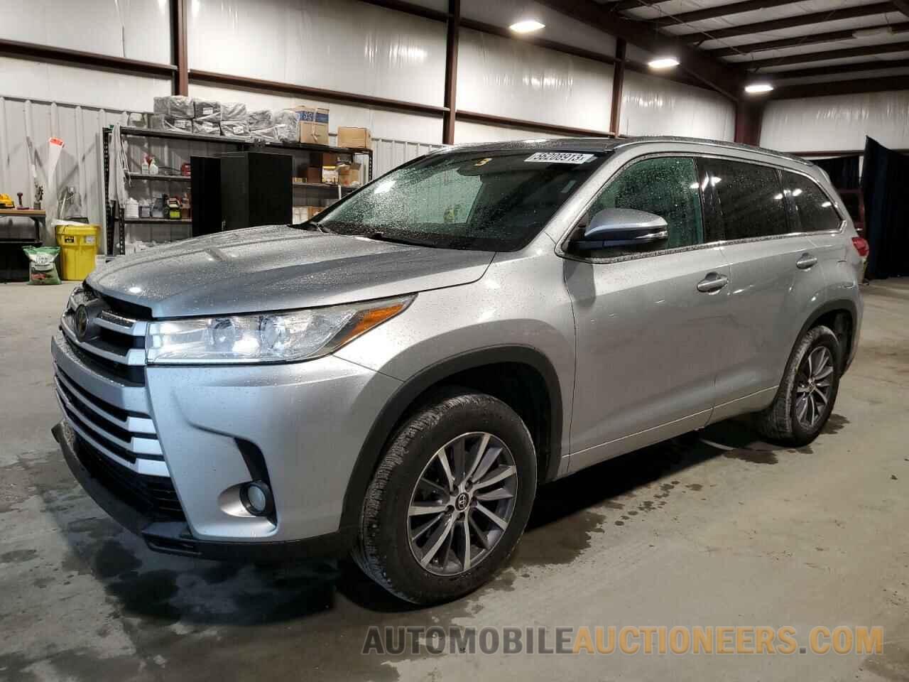 5TDKZRFH9JS534967 TOYOTA HIGHLANDER 2018