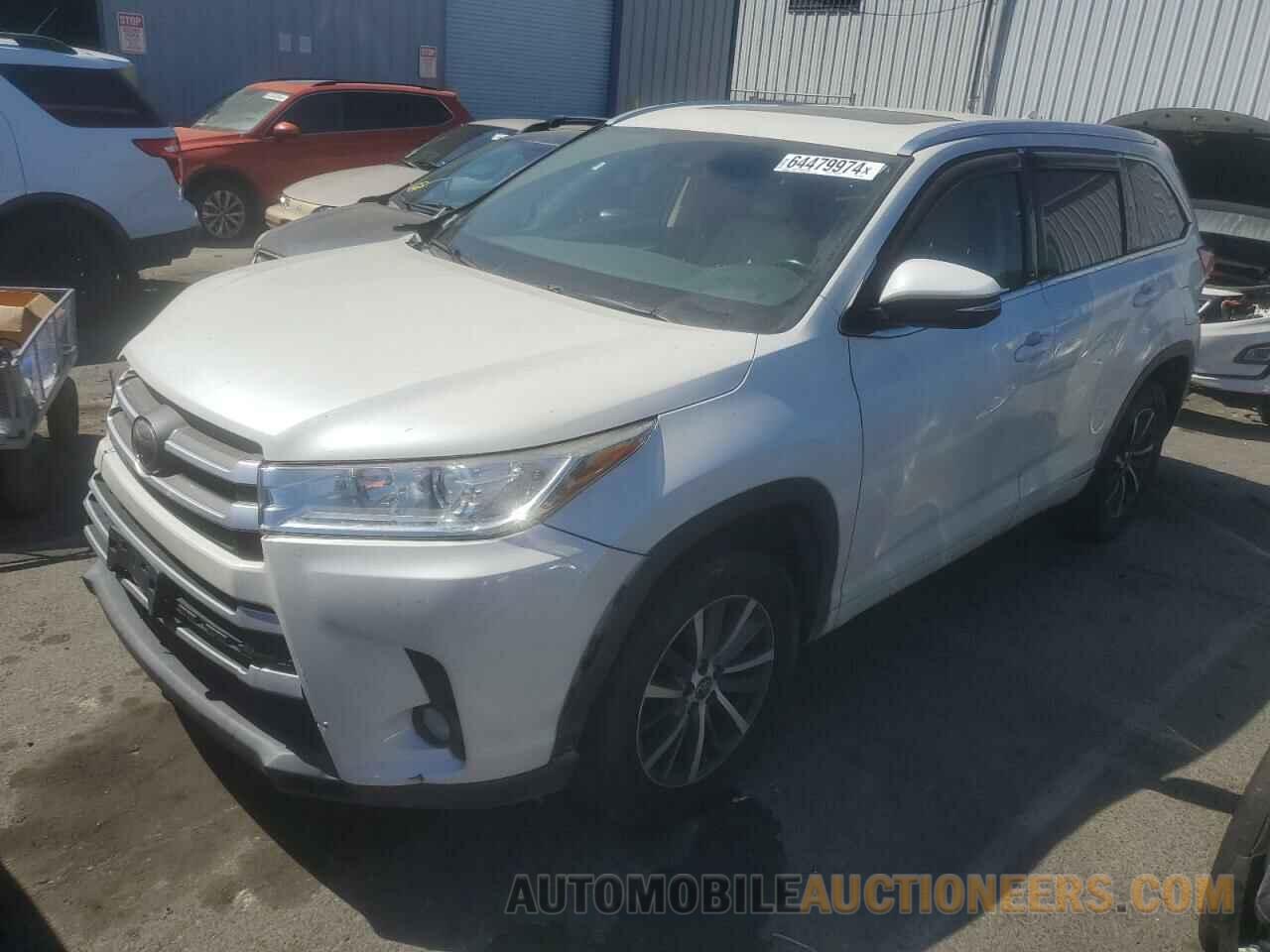 5TDKZRFH9JS535066 TOYOTA HIGHLANDER 2018