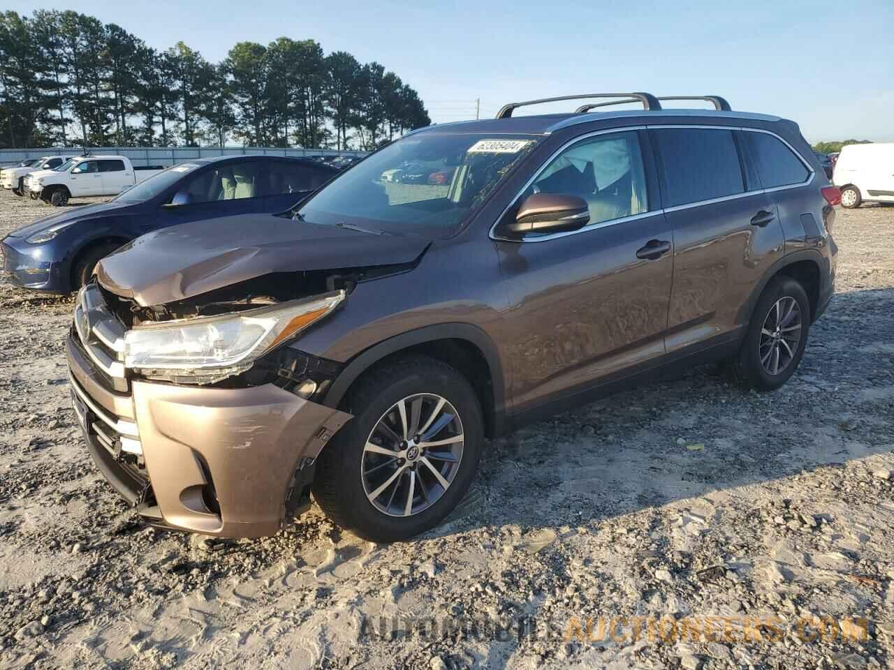 5TDKZRFH9KS328579 TOYOTA HIGHLANDER 2019