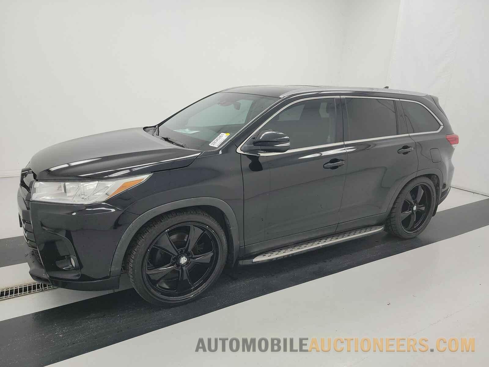 5TDKZRFH9KS355216 Toyota Highlander 2019