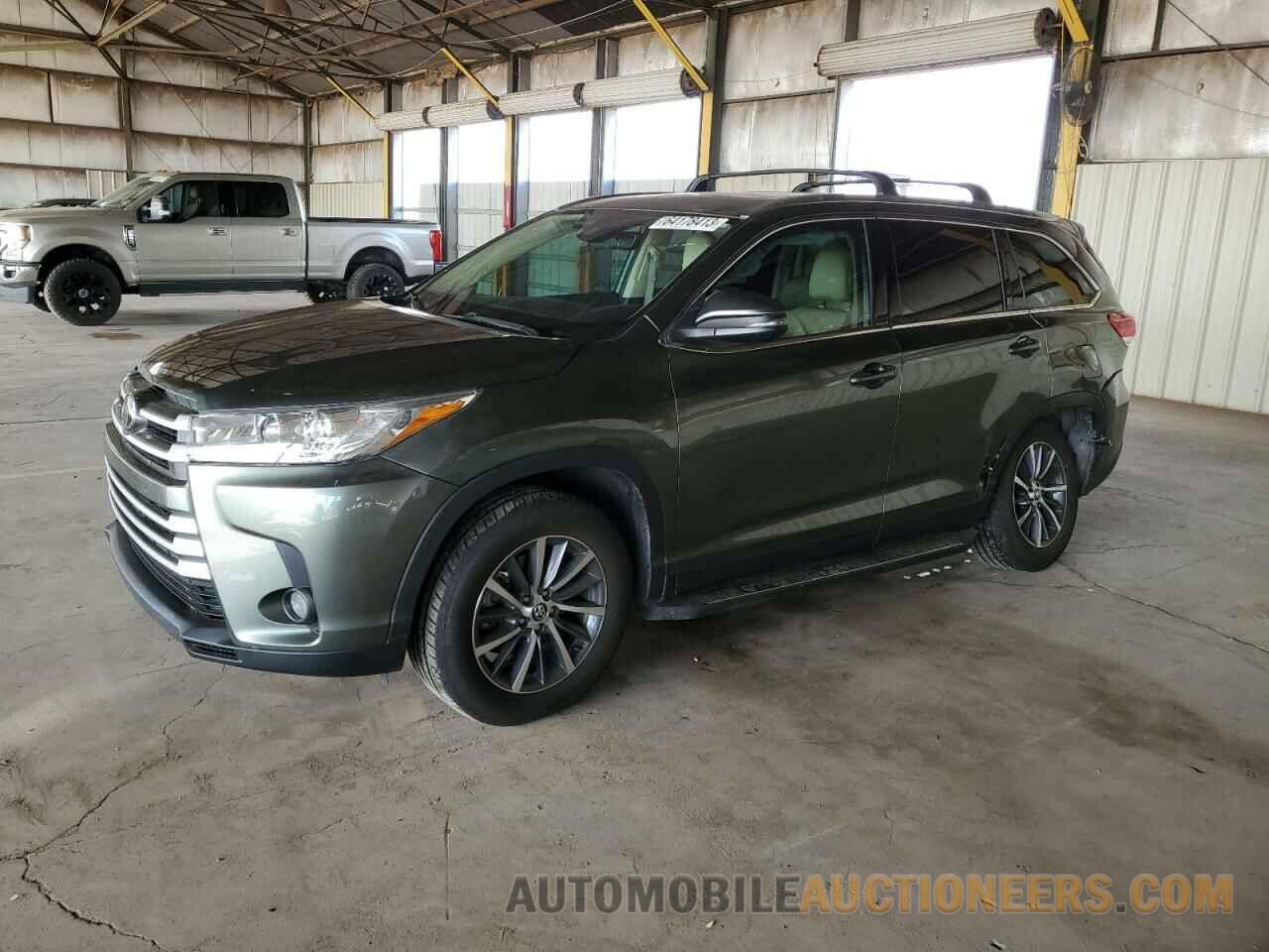 5TDKZRFH9KS358763 TOYOTA HIGHLANDER 2019