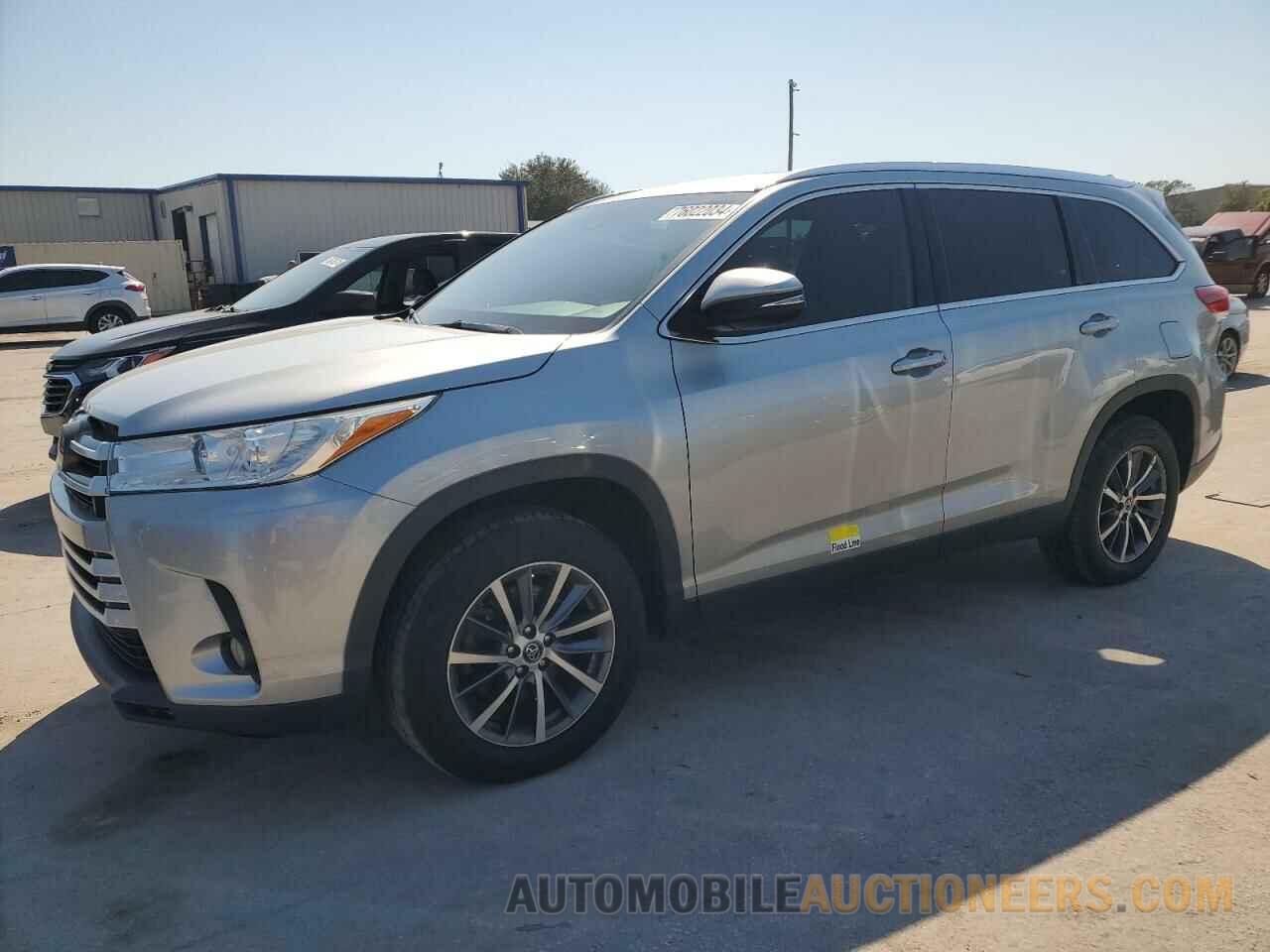 5TDKZRFH9KS552452 TOYOTA HIGHLANDER 2019