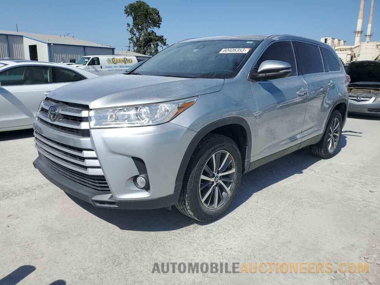 5TDKZRFH9KS559935 TOYOTA HIGHLANDER 2019