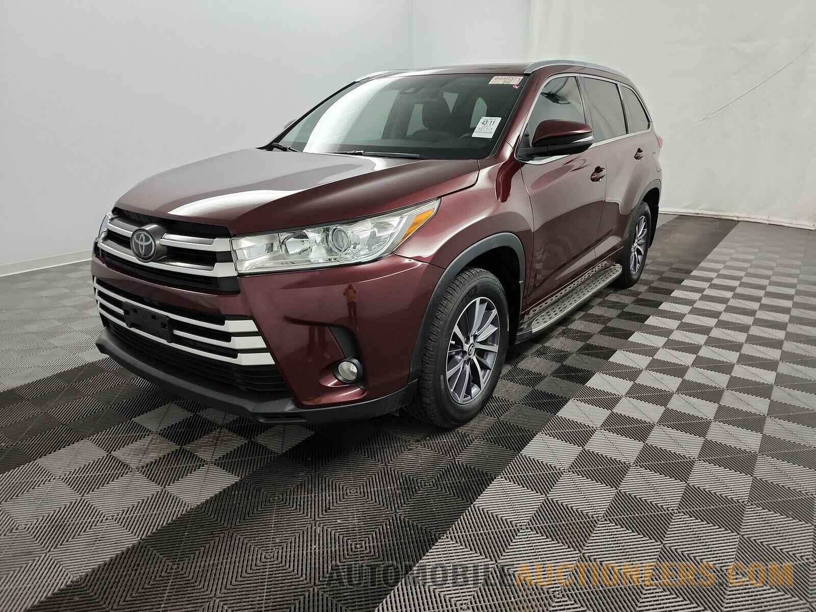 5TDKZRFHXHS223770 Toyota Highlander 2017