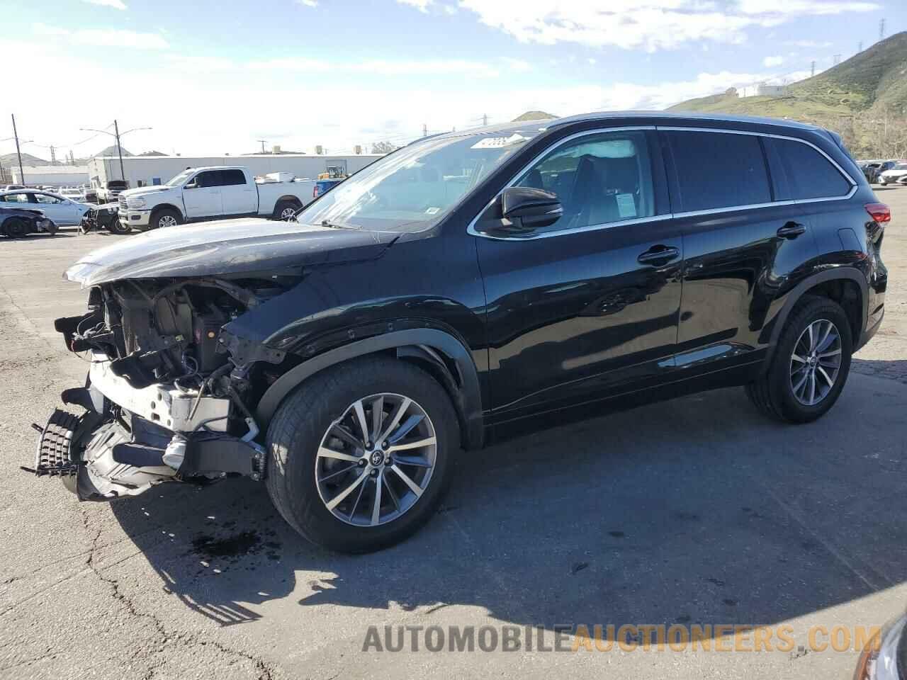 5TDKZRFHXHS517623 TOYOTA HIGHLANDER 2017