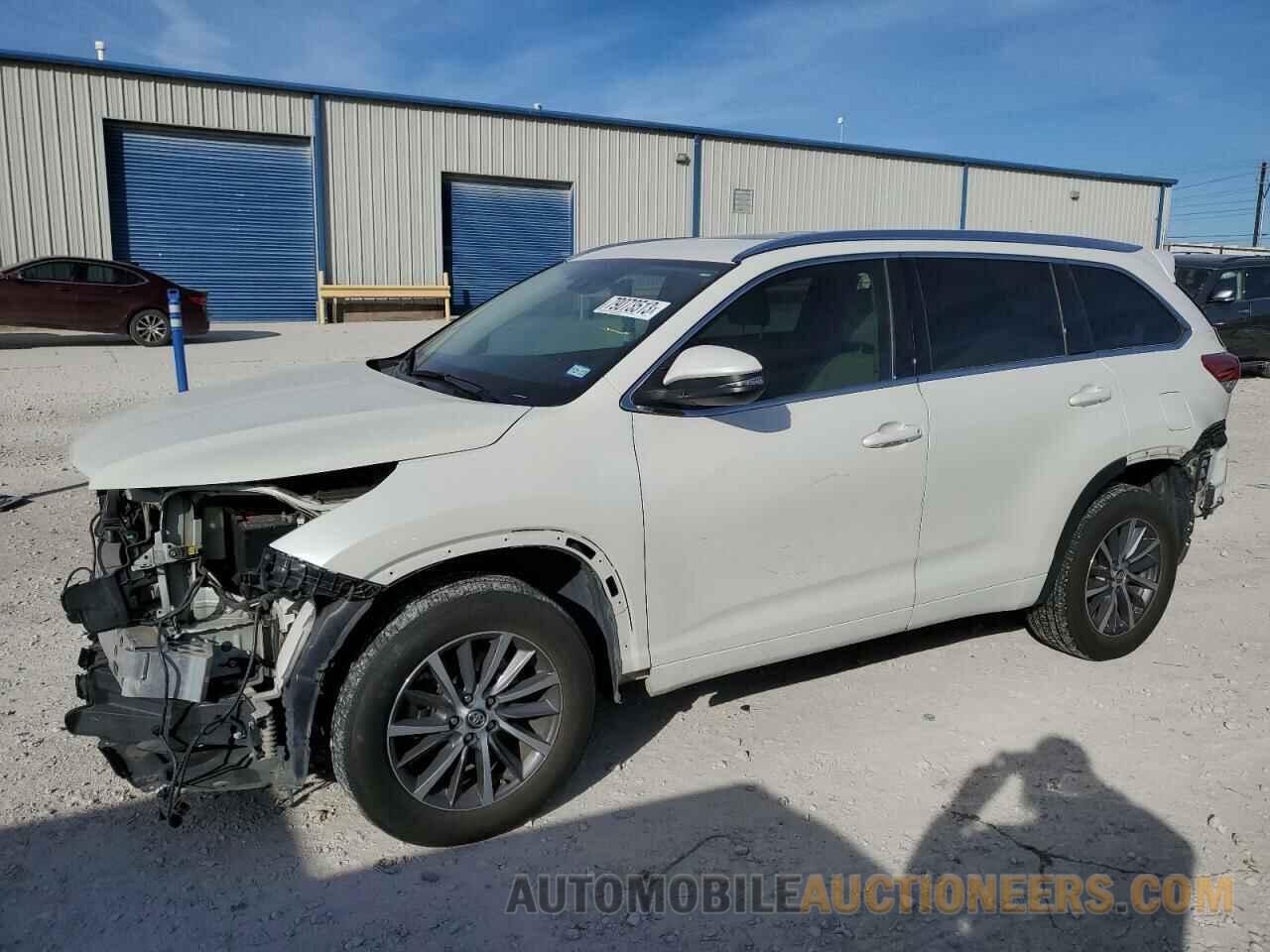 5TDKZRFHXJS533049 TOYOTA HIGHLANDER 2018