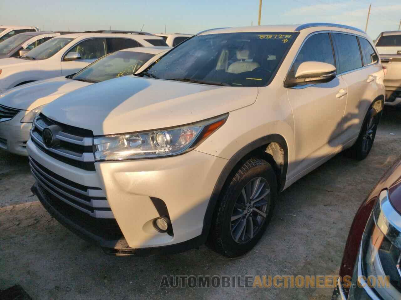 5TDKZRFHXJS539269 TOYOTA HIGHLANDER 2018