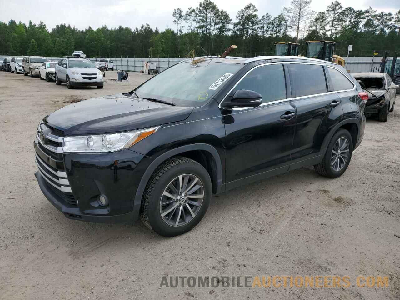 5TDKZRFHXKS352423 TOYOTA HIGHLANDER 2019