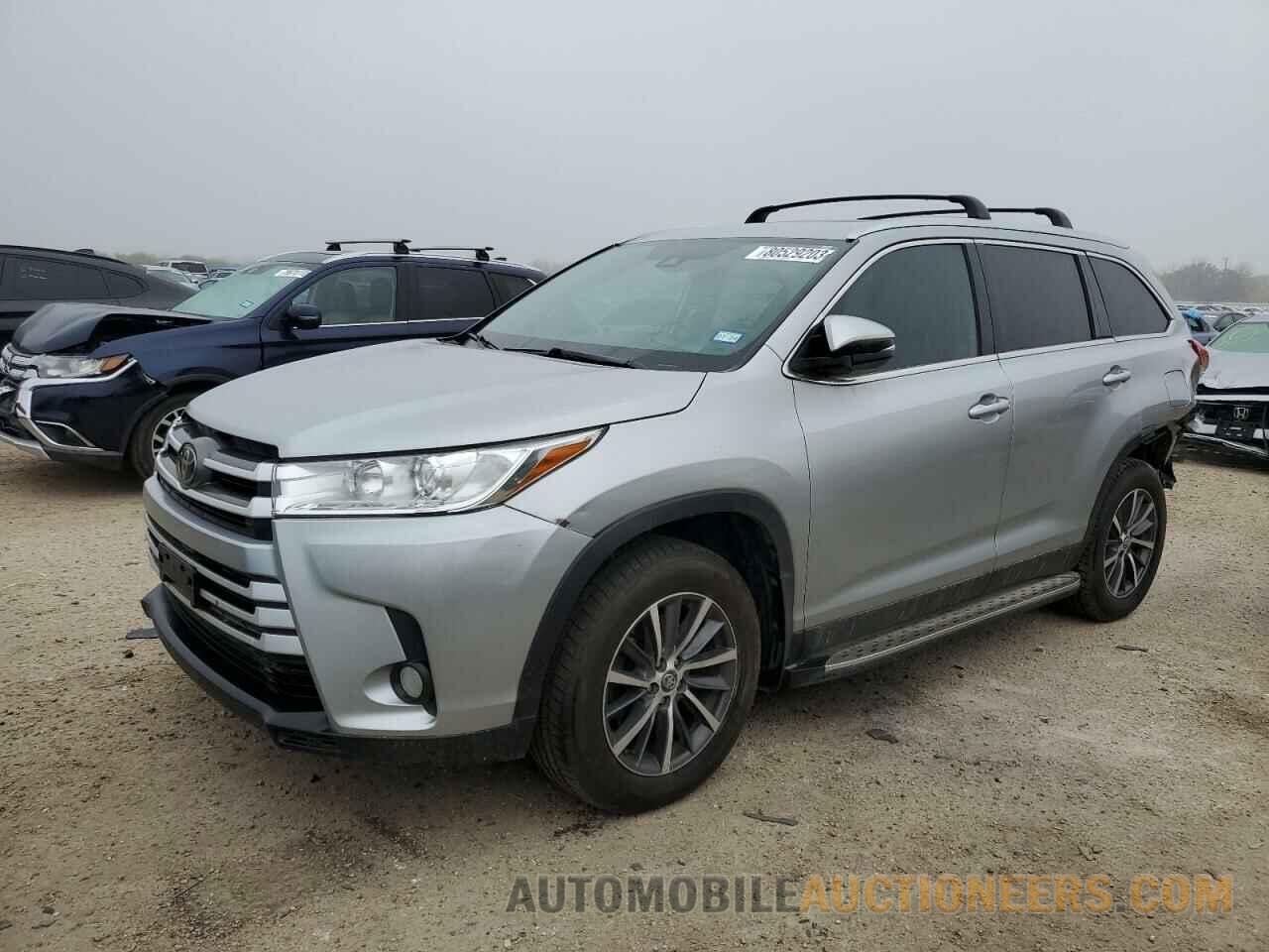 5TDKZRFHXKS556946 TOYOTA HIGHLANDER 2019