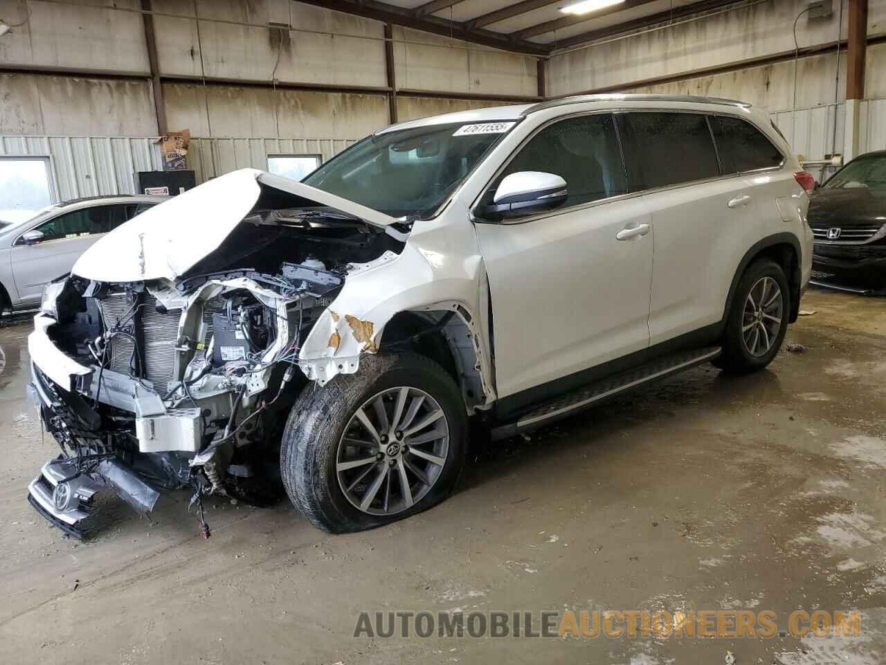 5TDKZRFHXKS562617 TOYOTA HIGHLANDER 2019